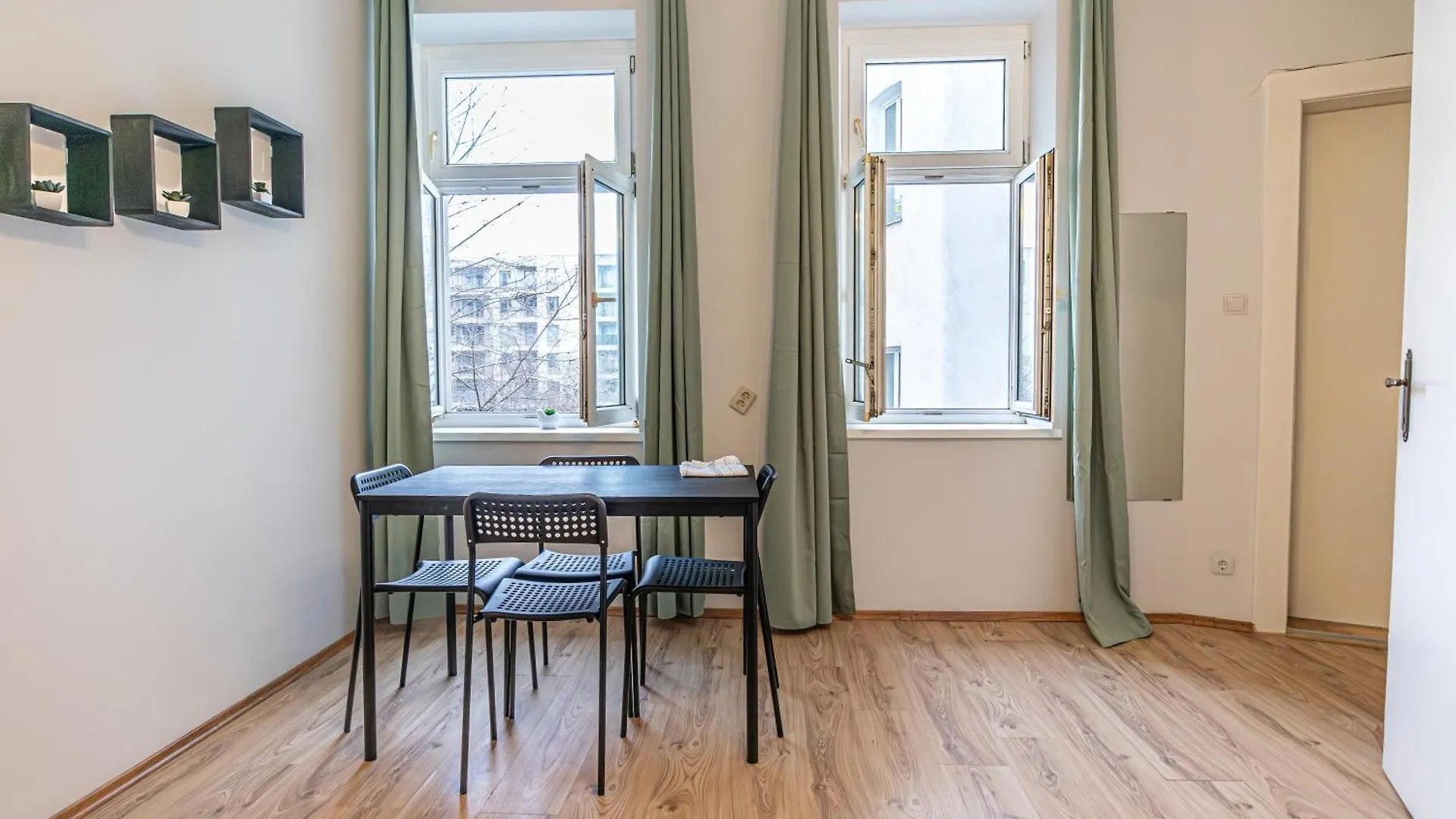 Enjoy The Danube And Prater Stern From Our 1Br Gem Apartment Vienna 0*,  Austria